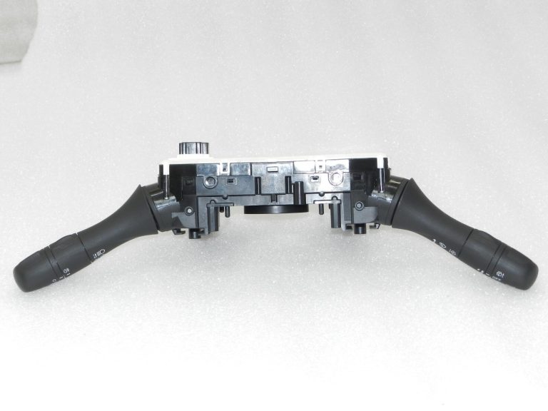 Nissan Qashqai II (J11) Stūres kolonnas slēdzis kombi Slēdzis 255604EA4A 25560 4EA4A