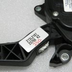 Nissan Qashqai J11 Renault Kadjar Paātrinātāja pedālis Hella OE 180024BA0B, 6PV009978-15