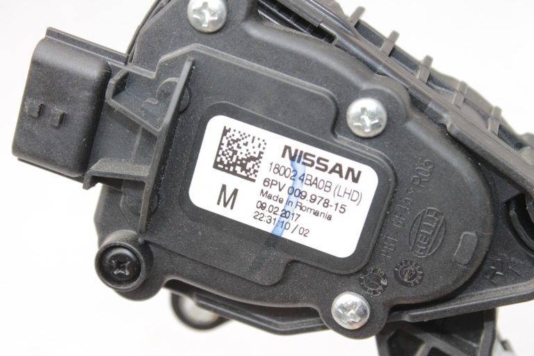 Oriģināls Nissan Qashqai J11 1.2 DiG-T akseleratora pedālis 180024BA0B, 180024BA1B