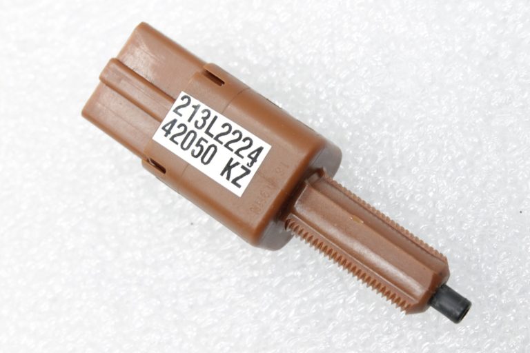 Oriģināls Nissan Qashqai J11 Renault bremžu pedāļa kruīza vadības slēdzis 253003RA0A