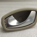 Renault Grand Scenic III Interjera durvju rokturis priekšējais aizmugurējais kreisais 826730001R ROkturis