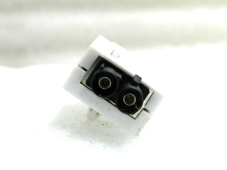 Volvo antenas pastiprinātājs 31483412 31384298 Antenas pastiprinātājs