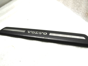 Volvo V50 S40 C30 from 2004 onwards door sill trims 30744287 8622671