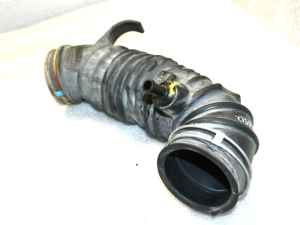 Mitsubishi Outlander III 2.0 CVT Intake pipe Intake duct 1505A660 Air cleane