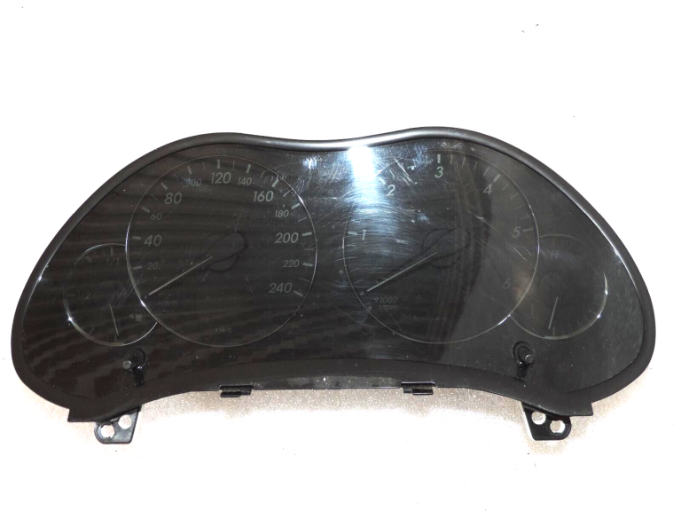 Toyota Avensis T25 Instrumentu klasteris Spidometrs Spidometrs 83800-05850 Klasteris
