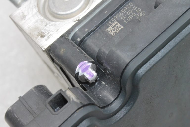 Nissan Qashqai J11 ABS sūknis 476604EJ2C, 476604EJ1C