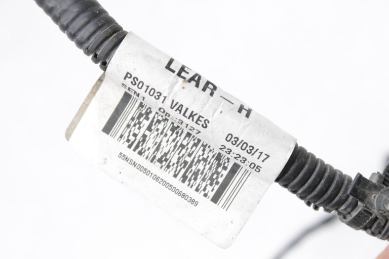 Nissan Qashqai J11 parkošanās palīgierīces stāvvietas sensora vadu instalācija priekšējā labajā pusē 240334EA0A