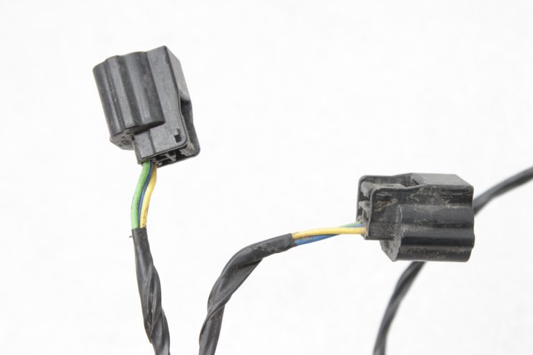 Nissan Qashqai J11 parkošanās palīgierīces stāvvietas sensora vadu instalācija priekšējā labajā pusē 240334EA0A