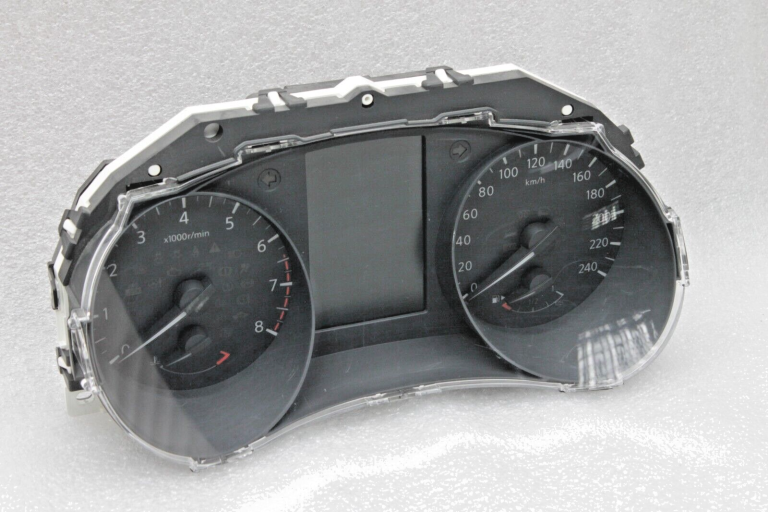 Nissan Qashqai J11 1.2 DiG-T instrumentu kopas spidometrs 248104EL7A, 24810 4EL7A