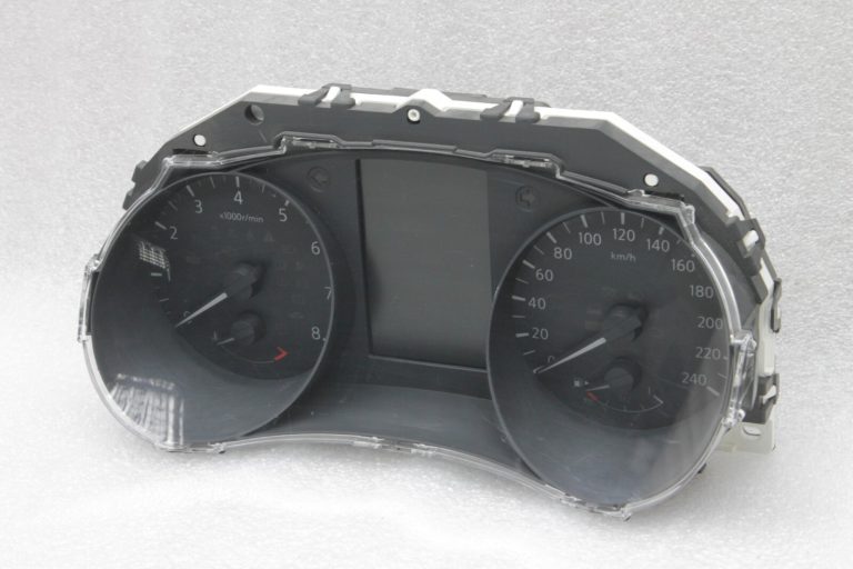 Nissan Qashqai J11 1.2 DiG-T instrumentu kopas spidometrs 248104EL7A, 24810 4EL7A