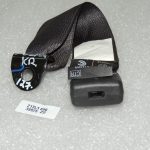Suzuki SX4 S-CROSS Oriģinālā drošības jostas sprādze aizmugurējā centrālā 84975-61M10-5PK