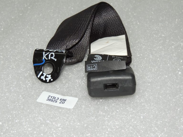 Suzuki SX4 S-CROSS Oriģinālā drošības jostas sprādze aizmugurējā centrālā 84975-61M10-5PK