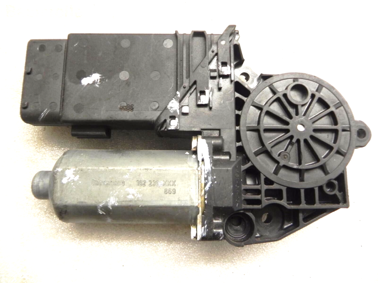 VW Golf IV 4 Logu regulatora motors priekšējā labā pasažieru pusē 1J1959802D