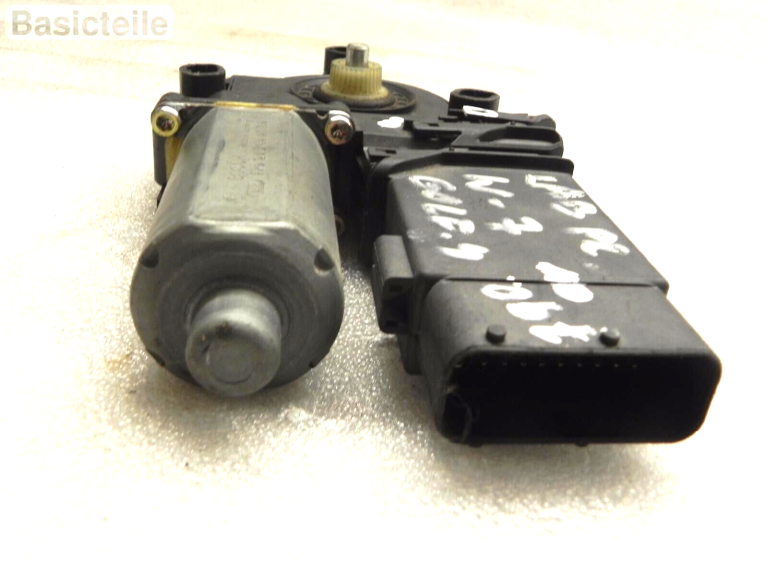 VW Golf IV 4 Logu regulatora motors priekšējā labā pasažieru pusē 1J1959802D