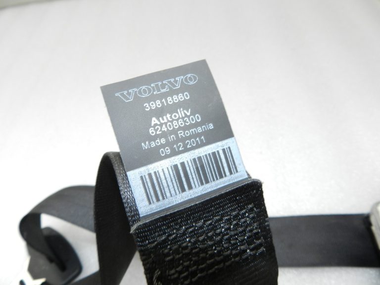 Volvo V60 I Aizmugurējā drošības josta labajā pusē 39823325, 39878860