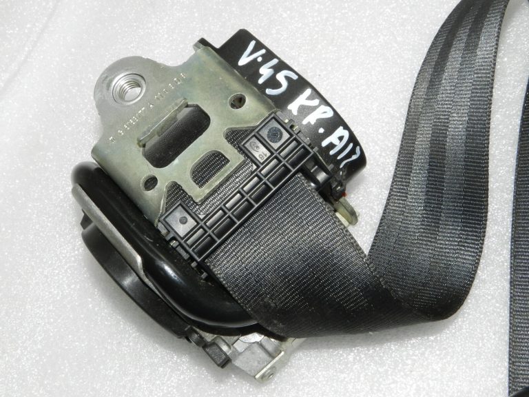 Volvo V60 I Aizmugurējā kreisā drošības josta 39823324, 39818869