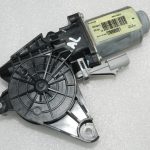 Lancia Thema II Aizmugurējā stikla motors pa labi 68143988AA, 68104330AA Oriģināls