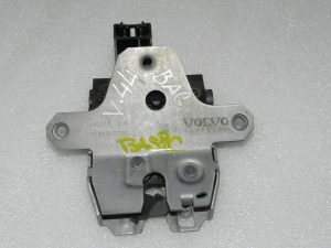 Volvo V40 2012- Замок задней двери 31335870, 31440245 оригинал