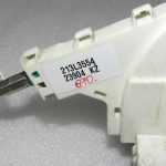 Lancia Thema II Chrysler 300C LD Aizmugures kreiso durvju slēdzene 04589915AD, 04589915A