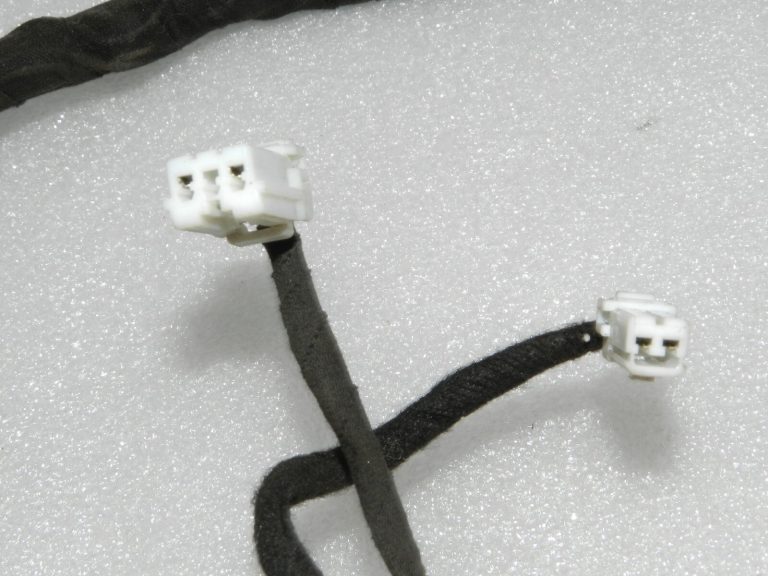 OEM Lancia Thema II priekšējo kreiso durvju elektroinstalācijas komplekts 68084153AA, K68084153AB