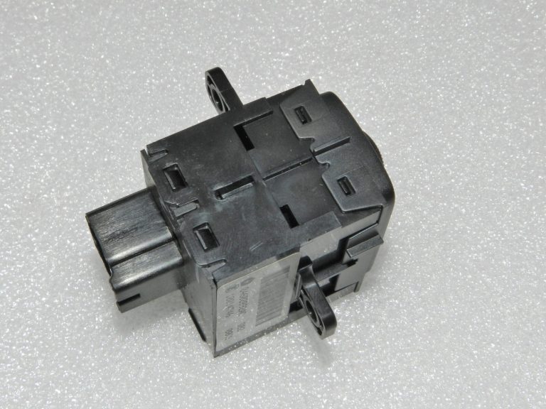 OEM Lancia Thema II Chrysler 300C LD gaismas slēdzis 04602892AD, 04602892AC