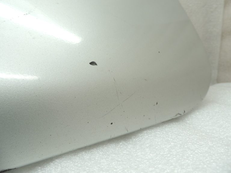 Suzuki Jimny III durvju līstes kreisās puses durvju splash Silver 77660-81A00-Z2S