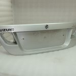 Suzuki Liana aizmugurējo durvju apšuvums sudraba krāsā 8394054G00Z2S