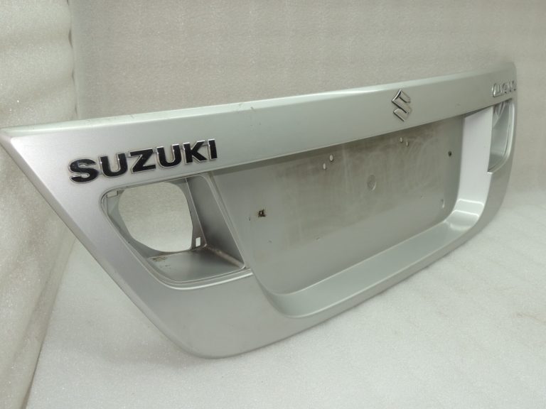 Suzuki Liana aizmugurējo durvju apšuvums sudraba krāsā 8394054G00Z2S