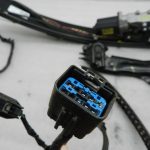 Chrysler Grand Voyager Oriģinālais bīdāmo durvju elektromotors pa kreisi