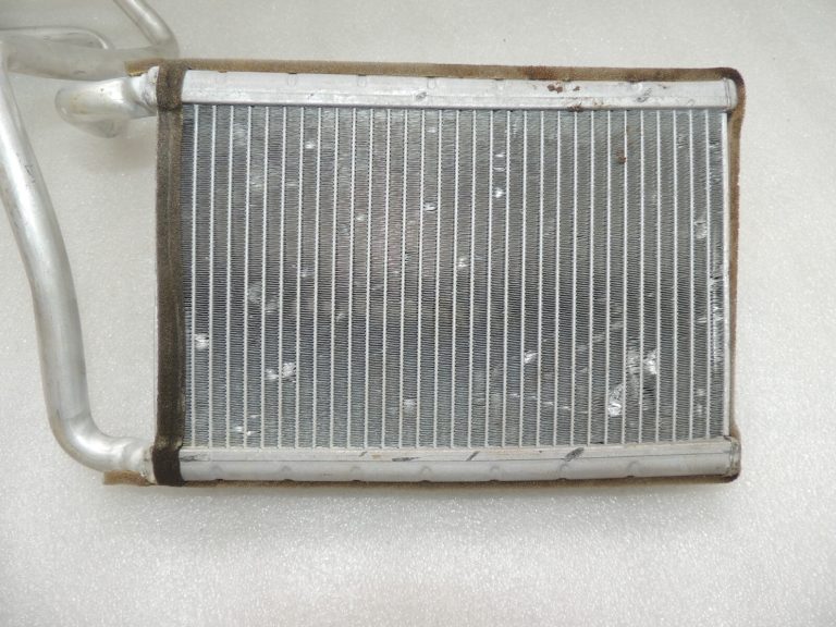 Ford Ranger P375 gaisa kondicionēšanas sistēmas sildītāja radiators un blīve 1718120 AB39-18B539-AA