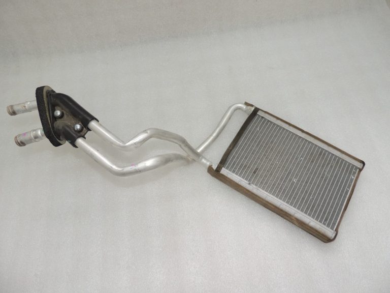 Ford Ranger P375 gaisa kondicionēšanas sistēmas sildītāja radiators un blīve 1718120 AB39-18B539-AA