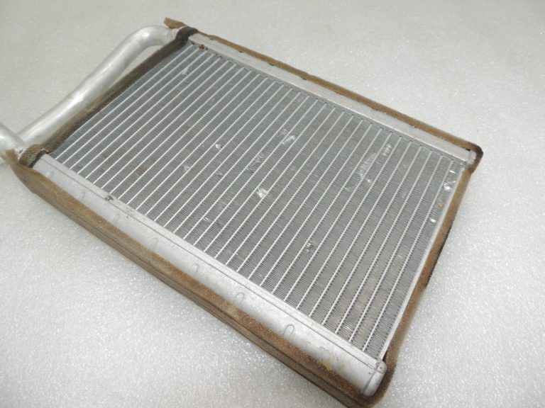 Ford Ranger P375 gaisa kondicionēšanas sistēmas sildītāja radiators un blīve 1718120 AB39-18B539-AA