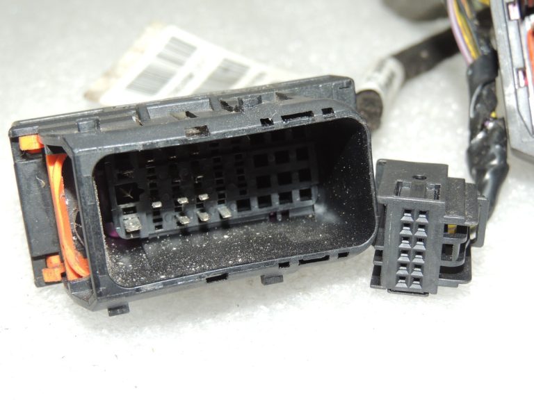 Opel Meriva B durvju vadu instalācija priekšpusē pa kreisi 13362958 39066649