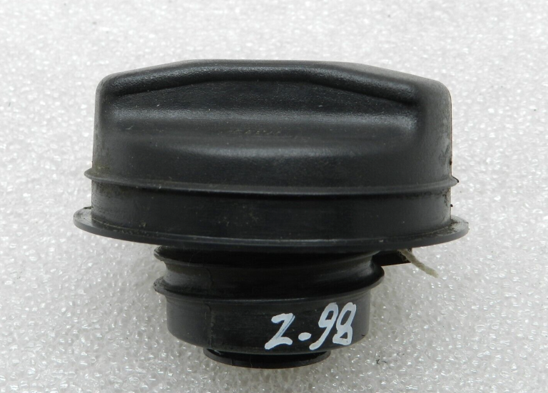 Opel Zafira B oriģinālais degvielas uzpildes vāciņš 90501145