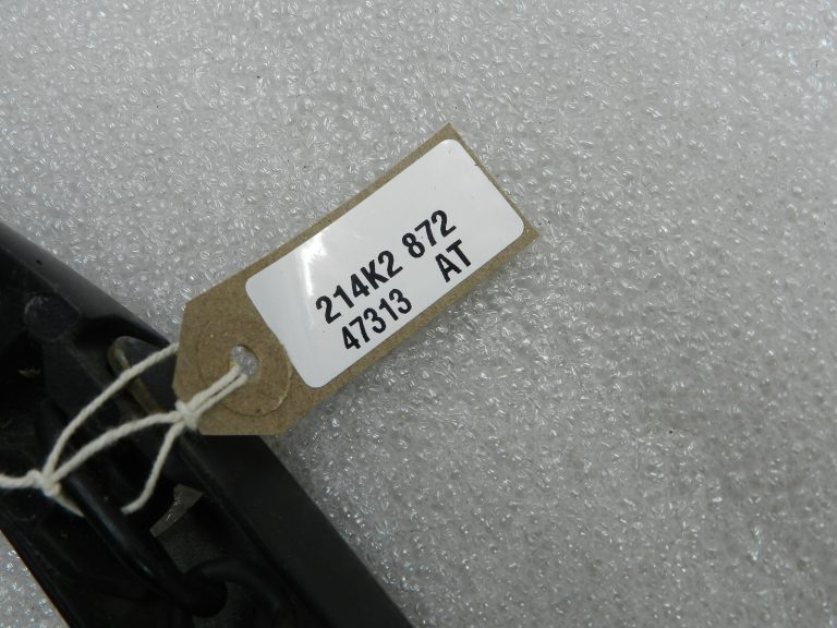 Opel Zafira B Oriģinālā vējstikla tīrītāja rokturis Priekšējā labā stikla tīrītāja rokturis