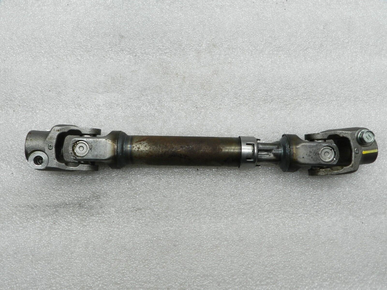 Toyota Avensis oriģinālais stūres kardāns 4526005100