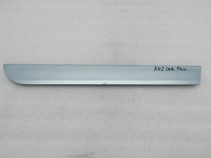 Audi A4 oriģināls durvju līstes aizmugurējā labajā pusē DEFEKTĪVS! 4J Y7R Kristālzils metālisks