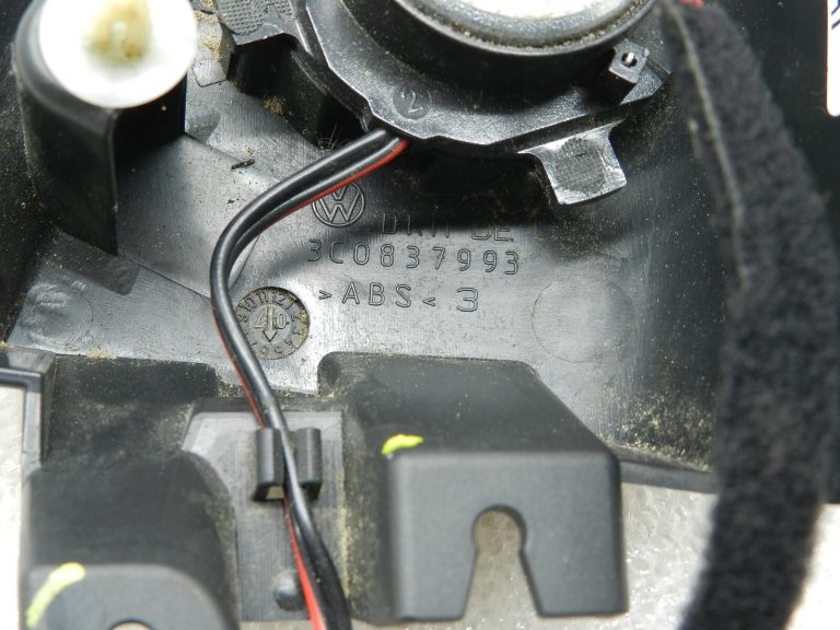 Volkswagen Passat oriģinālais spoguļa trīsstūra pārsegs tweeter kreisais