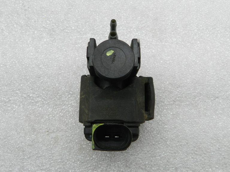 Audi VW oriģinālais solenoīda vārsta spiediena pārveidotājs