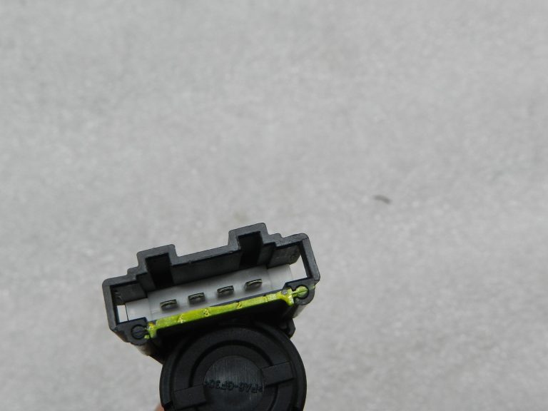 Volkswagen Audi Seat Skoda oriģināls bremžu signāllukturu slēdzis 6Q0945511