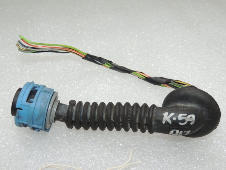 Opel Corsa D elektroinstalācijas komplekts aizmugurējo durvju 7 kontakti 13144687