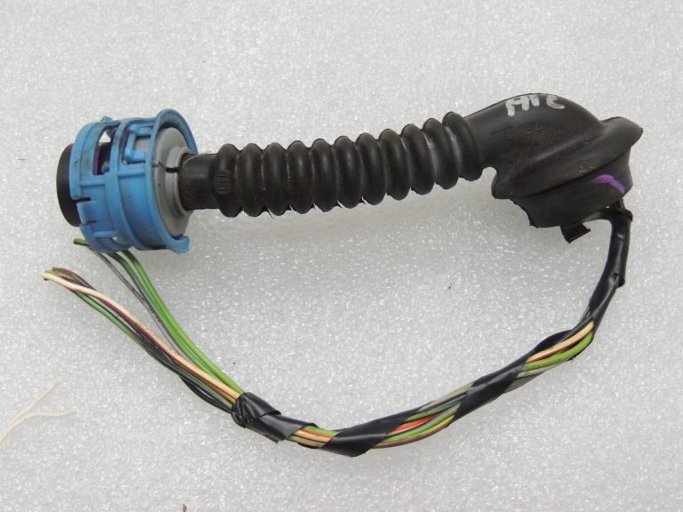 Opel Corsa D elektroinstalācijas komplekts aizmugurējo durvju 7 kontakti 13144687