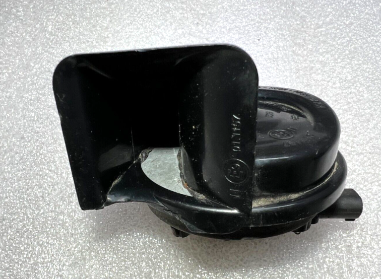 BMW X3 E83 Horn Fanfāra Zema skaņas signāla Augsts skaņas signāls 61333403281 61333403279