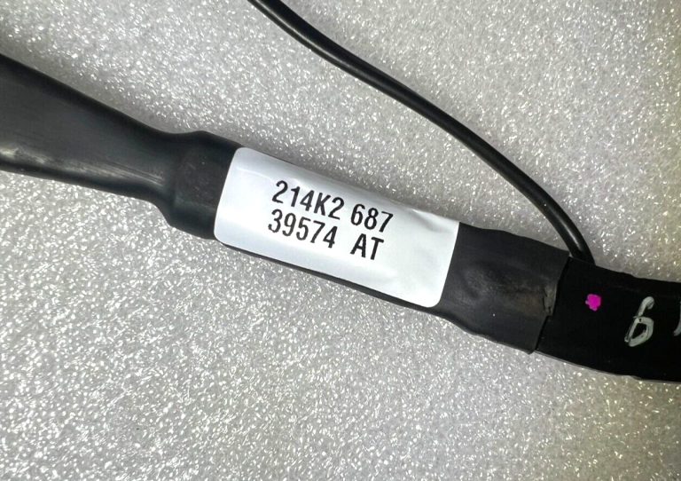 VW Golf Mk6 Oriģinālā drošības jostas sprādze priekšējā pasažiera sēdekļa labajā pusē 1K3857756BE