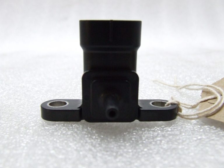 Toyota Yaris P13 oriģināls MAP sensors gaisa spiedienam kolektorā 89421-26030