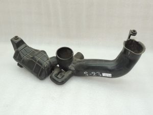 Suzuki Liana 1.6 benzīna M16A ieplūdes šļūtene ieplūdes kolektors 1388154G20