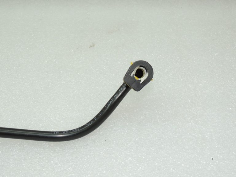 OEM Opel Meriva B 1.3 CDTi degvielas padeves līnija 13261892