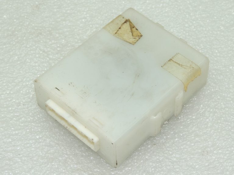 Suzuki Grand Vitara III vadības bloks 37171-64JH1