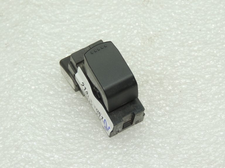 Suzuki Grand Vitara III elektrisko logu slēdzis 37995-62J00
