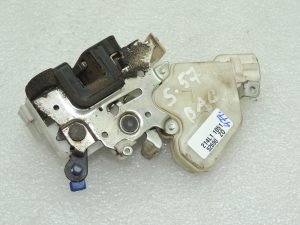 Замок задней двери Suzuki Grand Vitara III 82510-65J50